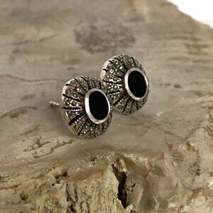 Sterling Silver 925 0.50" Oval Bezel Set Onyx & Marcasite Stud Earrings 3.3g